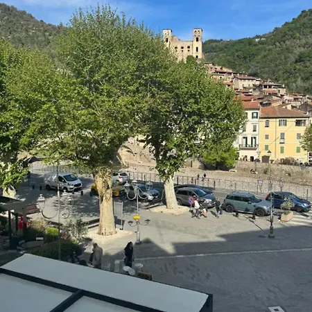 Casa Jolie - Vista Castello Appartement Dolceacqua Buitenkant foto